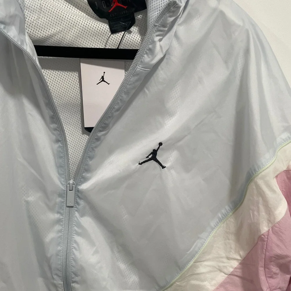 Jordan Essentials Mens Windbreaker Jacket Blue Pink HF9333-472 Size L NWT